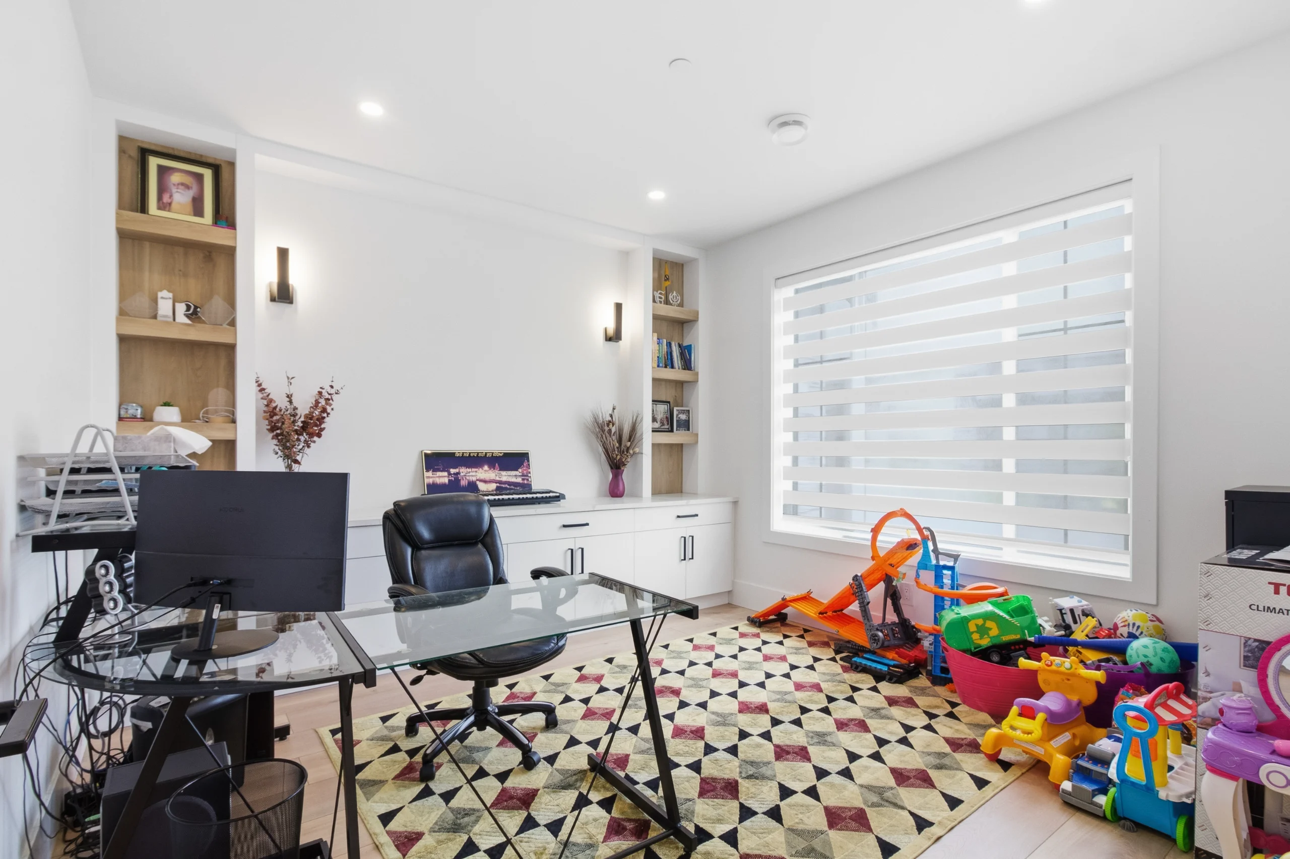 Virtual Re-staging — before